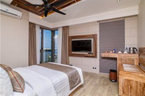 DELUXE DOUBLE WITH OCEAN VIEW & BALCONY – Samann Grand, Male